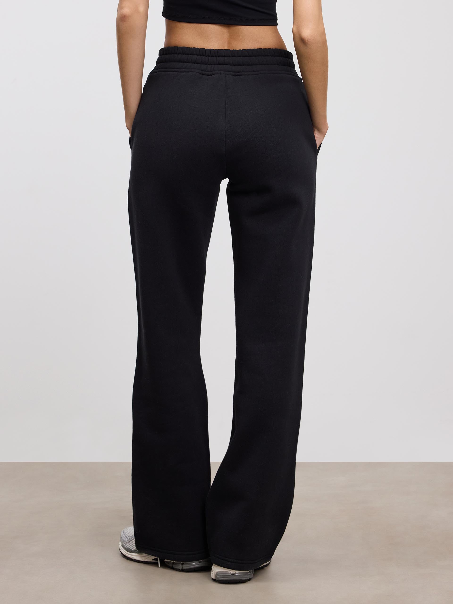 Womens Relaxed Straight Leg Jogger in Black - Image 3
